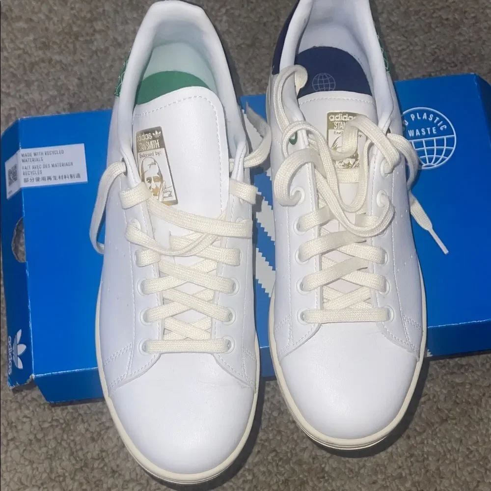 Adidas Stans Smith sneakers